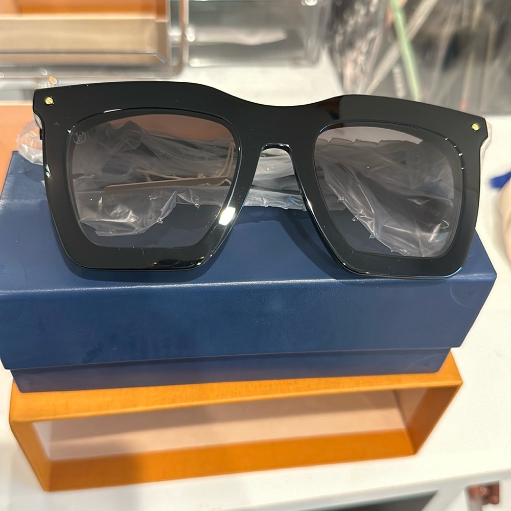 Brand new Louis Vuitton sunglasses